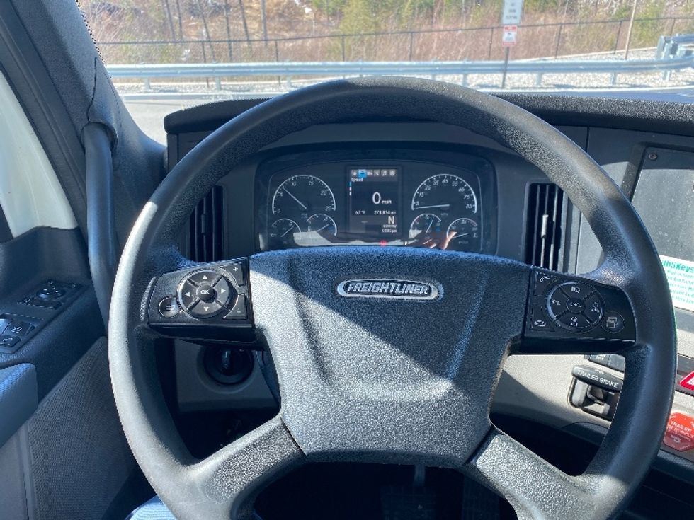 Day Cab Tractor-Heavy Duty Tractors-Freightliner-2019-T12664ST-Auburn-MA-274,833\n\t\tmiles-$ 48,000 - Image 11