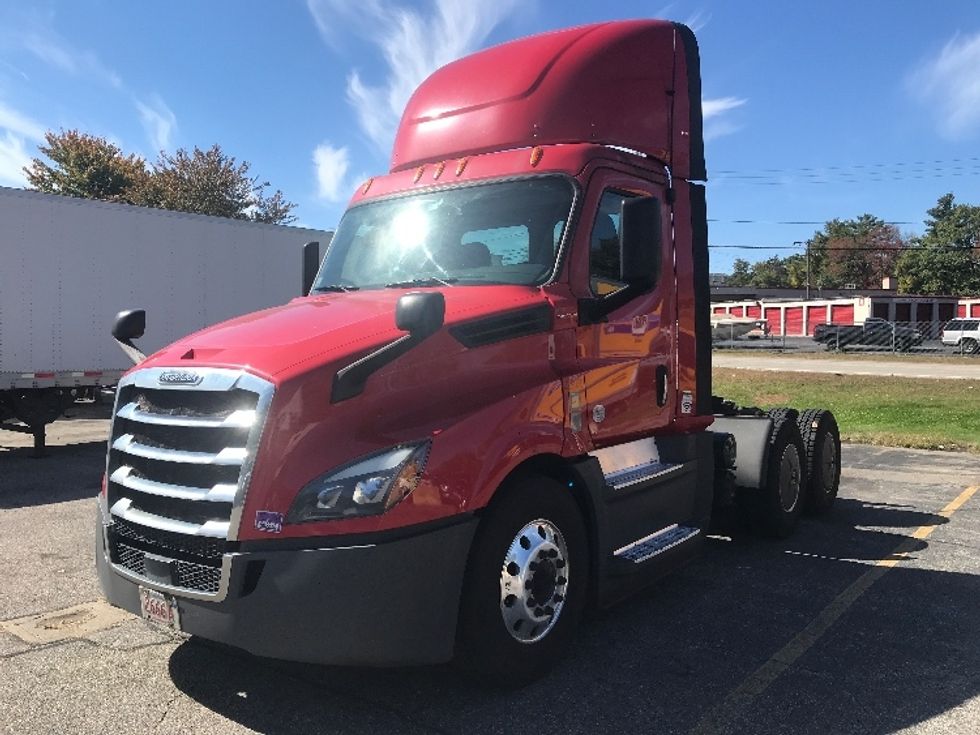 Day Cab Tractor-Heavy Duty Tractors-Freightliner-2019-T12664ST-Auburn-MA-606,988\n\t\tmiles-$ 26,500 - Image 3