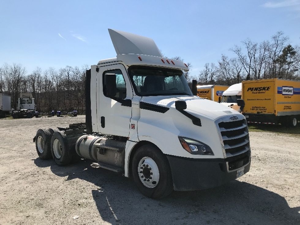 Day Cab Tractor-Heavy Duty Tractors-Freightliner-2019-T12664ST-Augusta-GA-273,960\n\t\tmiles-$ 62,250 - Image 1