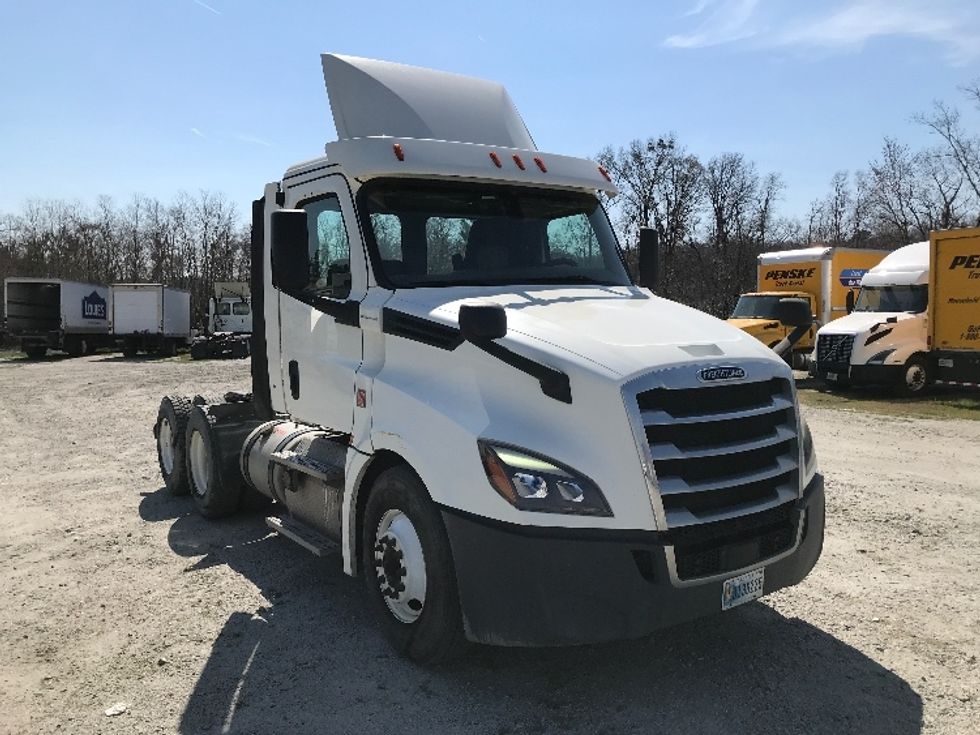 Day Cab Tractor-Heavy Duty Tractors-Freightliner-2019-T12664ST-Augusta-GA-273,960\n\t\tmiles-$ 62,250 - Image 18