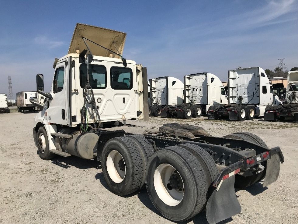 Day Cab Tractor-Heavy Duty Tractors-Freightliner-2019-T12664ST-Augusta-GA-273,960\n\t\tmiles-$ 62,250 - Image 5
