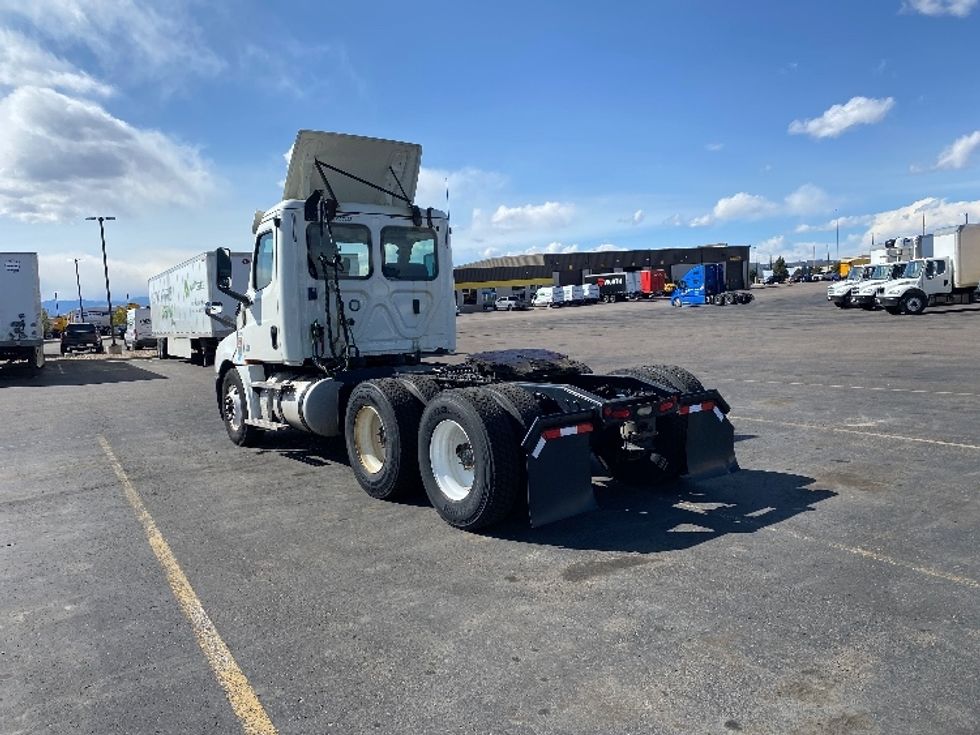 Day Cab Tractor-Heavy Duty Tractors-Freightliner-2019-T12664ST-Aurora-CO-323,014\n\t\tmiles-$ 55,500 - Image 5
