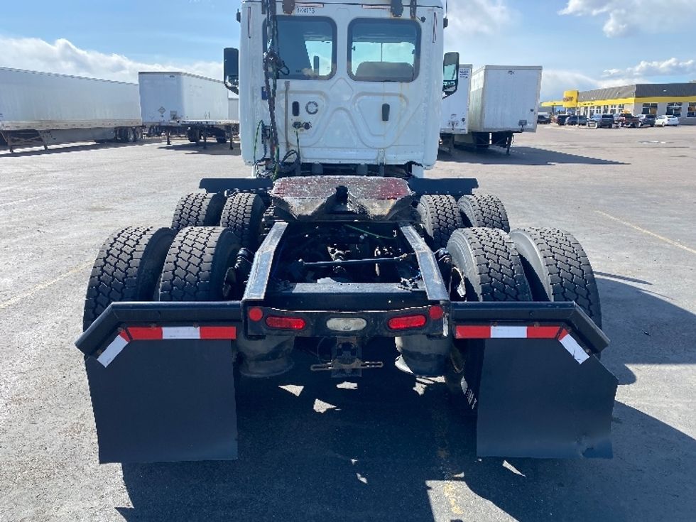 Day Cab Tractor-Heavy Duty Tractors-Freightliner-2019-T12664ST-Aurora-CO-323,014\n\t\tmiles-$ 55,500 - Image 6