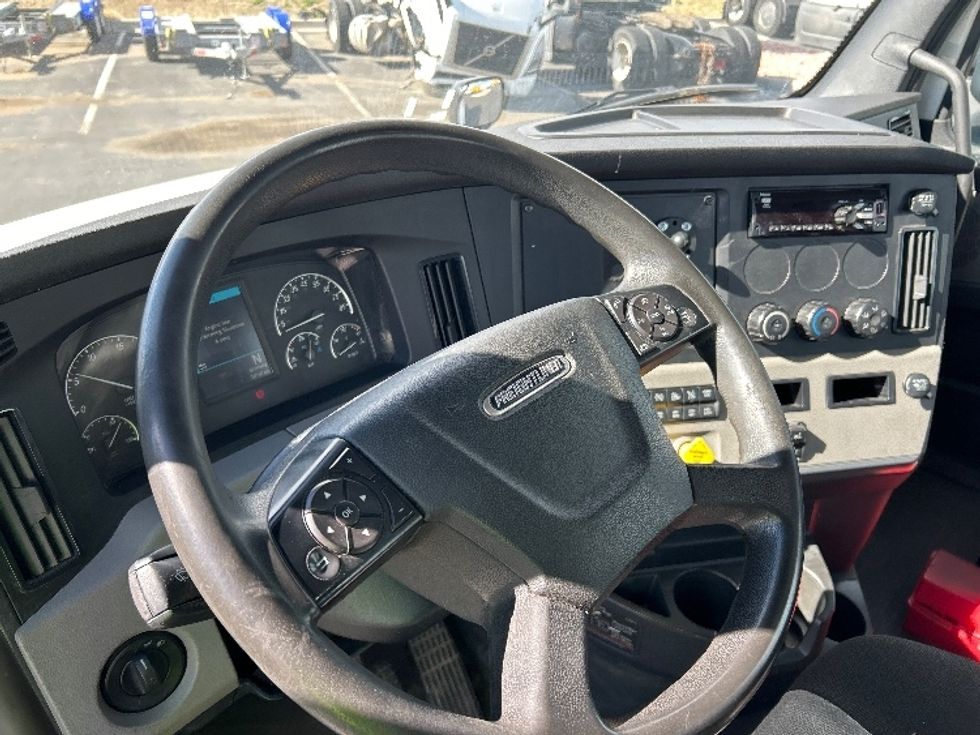 Day Cab Tractor-Heavy Duty Tractors-Freightliner-2019-T12664ST-Aurora-CO-344,461\n\t\tmiles-$ 50,250 - Image 10