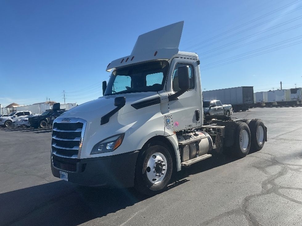 Day Cab Tractor-Heavy Duty Tractors-Freightliner-2019-T12664ST-Aurora-CO-96,268\n\t\tmiles-$ 65,250 - Image 3