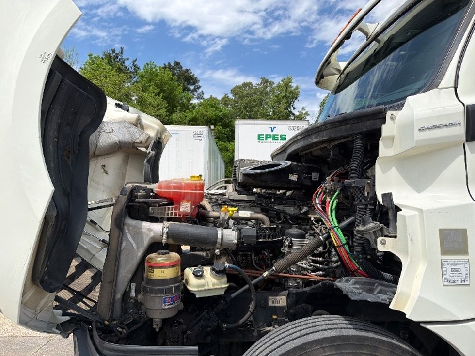 Day Cab Tractor-Heavy Duty Tractors-Freightliner-2019-T12664ST-Belden-MS-260,450\n\t\tmiles-$ 47,500 - Image 16