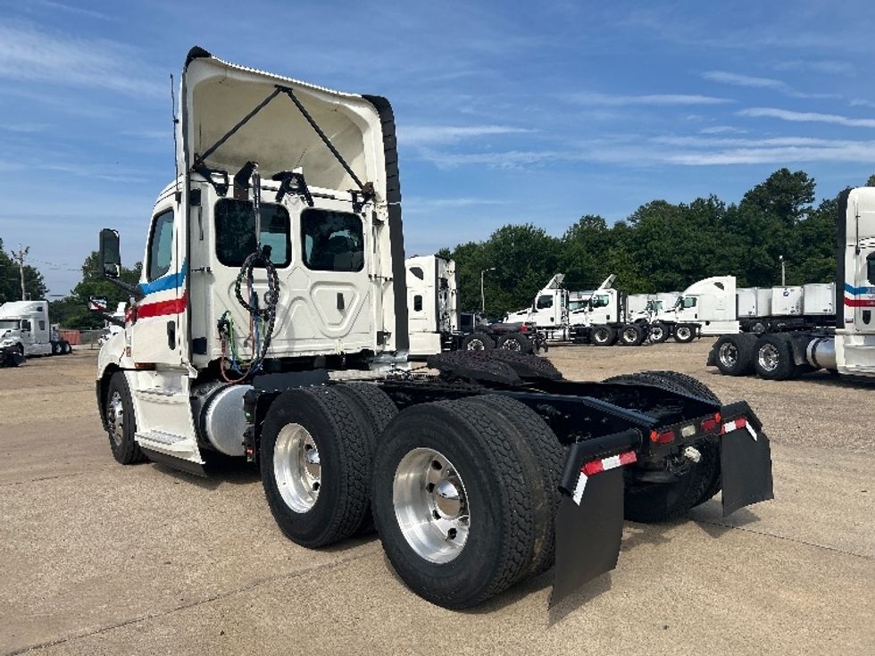 Day Cab Tractor-Heavy Duty Tractors-Freightliner-2019-T12664ST-Belden-MS-461,749\n\t\tmiles-$ 47,500 - Image 5
