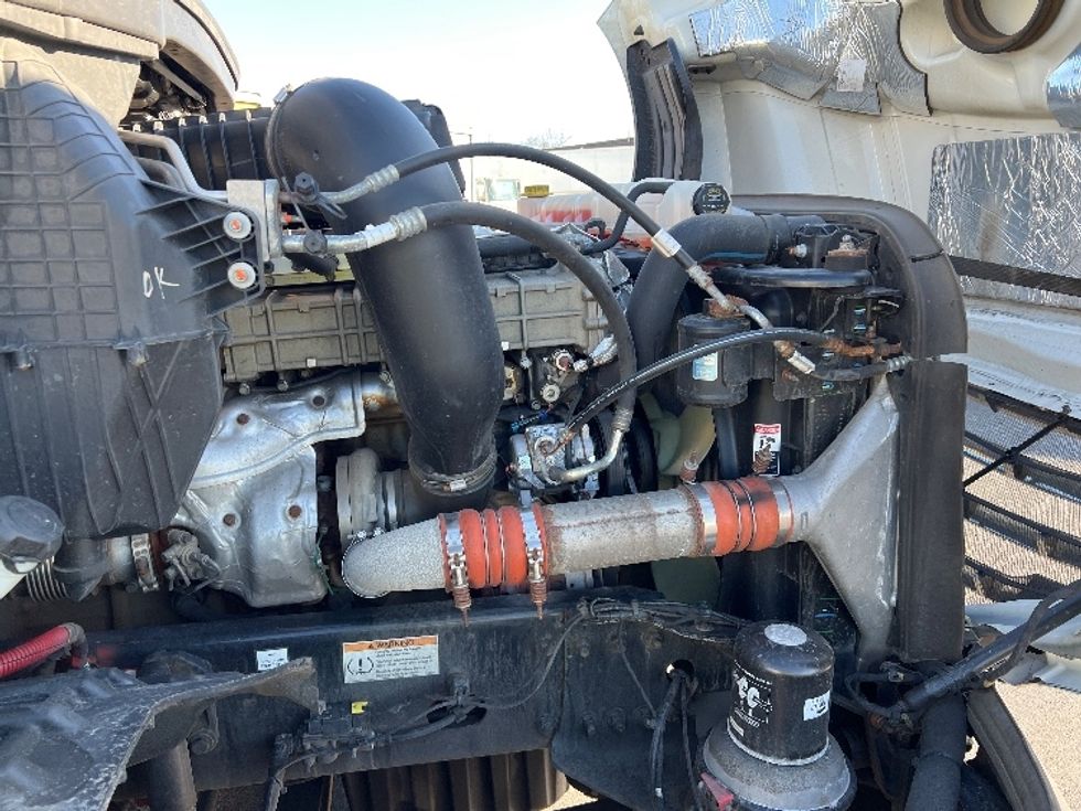 Day Cab Tractor-Heavy Duty Tractors-Freightliner-2019-T12664ST-Bensalem-PA-230,716\n\t\tmiles-$ 38,750 - Image 15