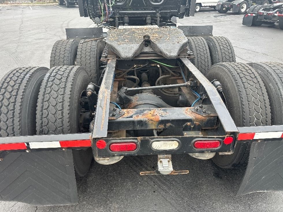 Day Cab Tractor-Heavy Duty Tractors-Freightliner-2019-T12664ST-Bethlehem-PA-392,192\n\t\tmiles-$ 37,250 - Image 6