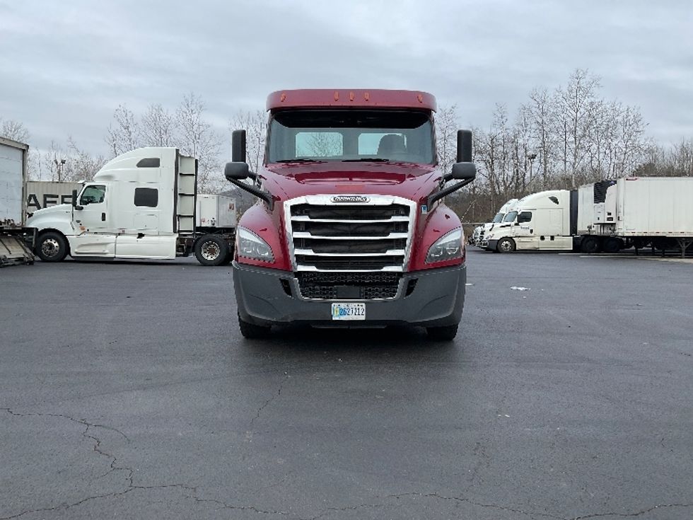 Day Cab Tractor-Heavy Duty Tractors-Freightliner-2019-T12664ST-Binghamton-NY-206,624\n\t\tmiles-$ 60,750 - Image 2