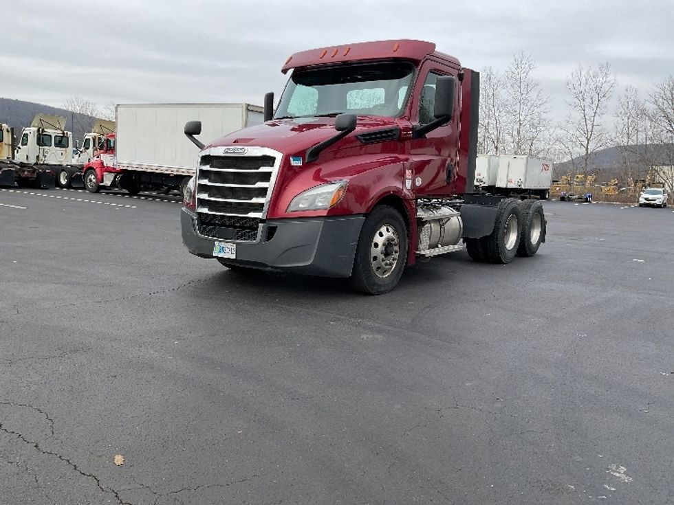 Day Cab Tractor-Heavy Duty Tractors-Freightliner-2019-T12664ST-Binghamton-NY-206,624\n\t\tmiles-$ 60,750 - Image 3
