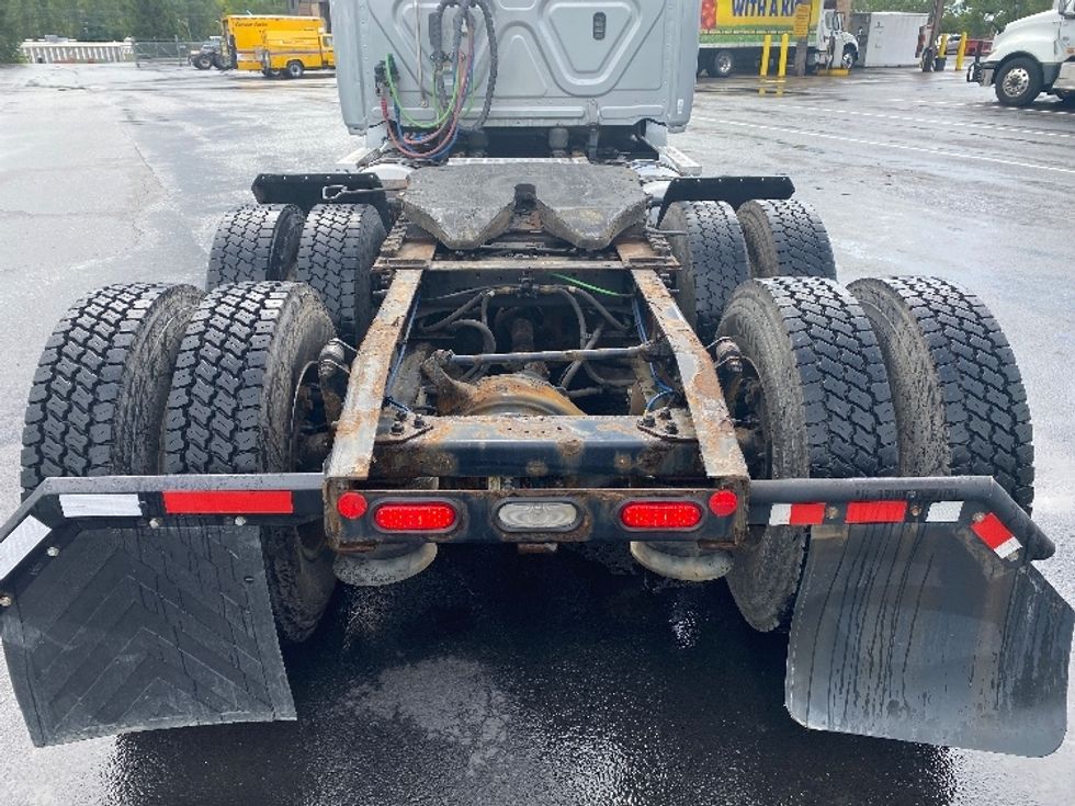 Day Cab Tractor-Heavy Duty Tractors-Freightliner-2019-T12664ST-Binghamton-NY-421,496\n\t\tmiles-$ 44,500 - Image 6