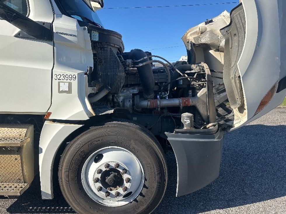 Day Cab Tractor-Heavy Duty Tractors-Freightliner-2019-T12664ST-Birmingham-AL-387,863\n\t\tmiles-$ 45,000 - Image 15