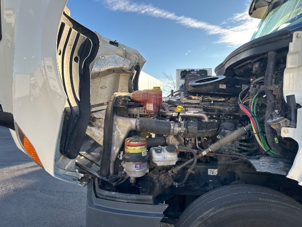 Day Cab Tractor-Heavy Duty Tractors-Freightliner-2019-T12664ST-Boise-ID-558,168\n\t\tmiles-$ 36,750 - Image 16