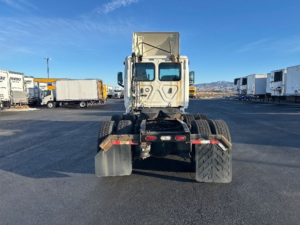 Day Cab Tractor-Heavy Duty Tractors-Freightliner-2019-T12664ST-Boise-ID-558,168\n\t\tmiles-$ 36,750 - Image 6