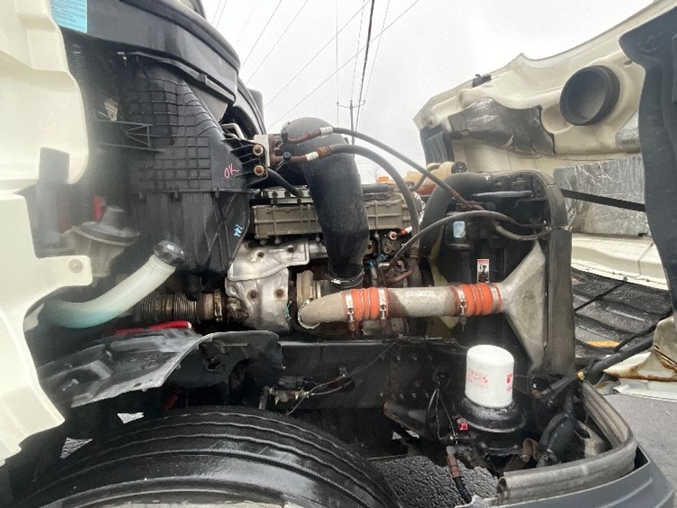 Day Cab Tractor-Heavy Duty Tractors-Freightliner-2019-T12664ST-Boucherville-PQ-473,482\n\t\tkm-$ 63,000 - Image 15