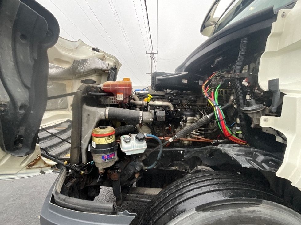 Day Cab Tractor-Heavy Duty Tractors-Freightliner-2019-T12664ST-Boucherville-PQ-473,482\n\t\tkm-$ 63,000 - Image 16