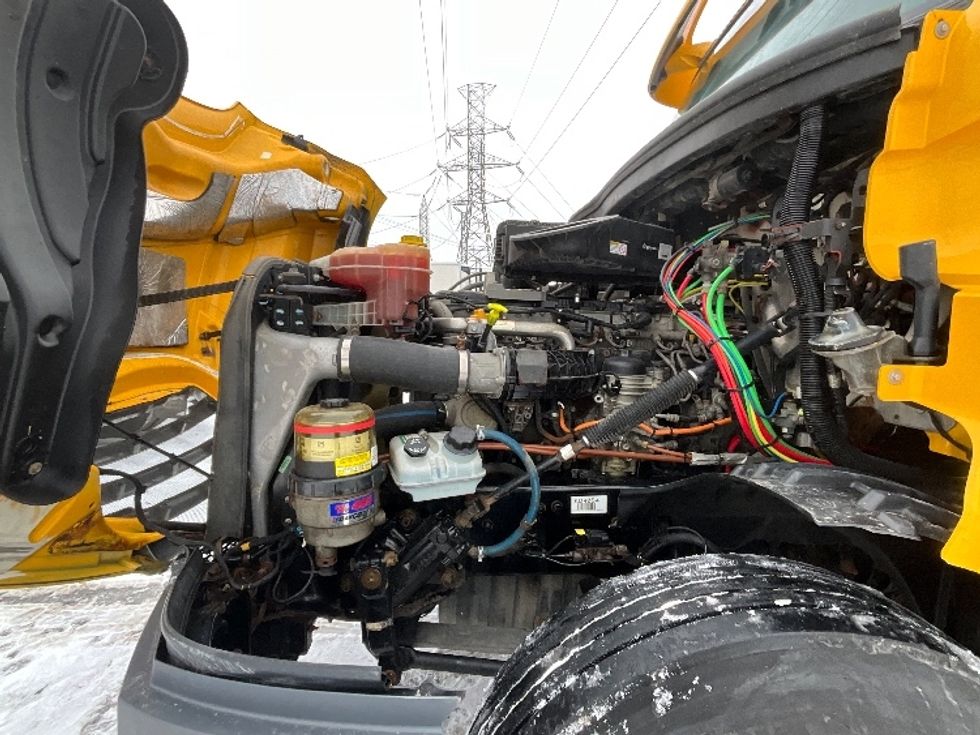 Day Cab Tractor-Heavy Duty Tractors-Freightliner-2019-T12664ST-Boucherville-PQ-587,583\n\t\tkm-$ 51,250 - Image 16