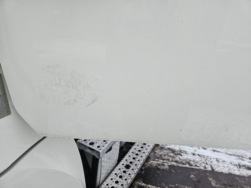 Day Cab Tractor-Heavy Duty Tractors-Freightliner-2019-T12664ST-Brooklyn Park-MN-276,488\n\t\tmiles-$ 49,000 - Image 18