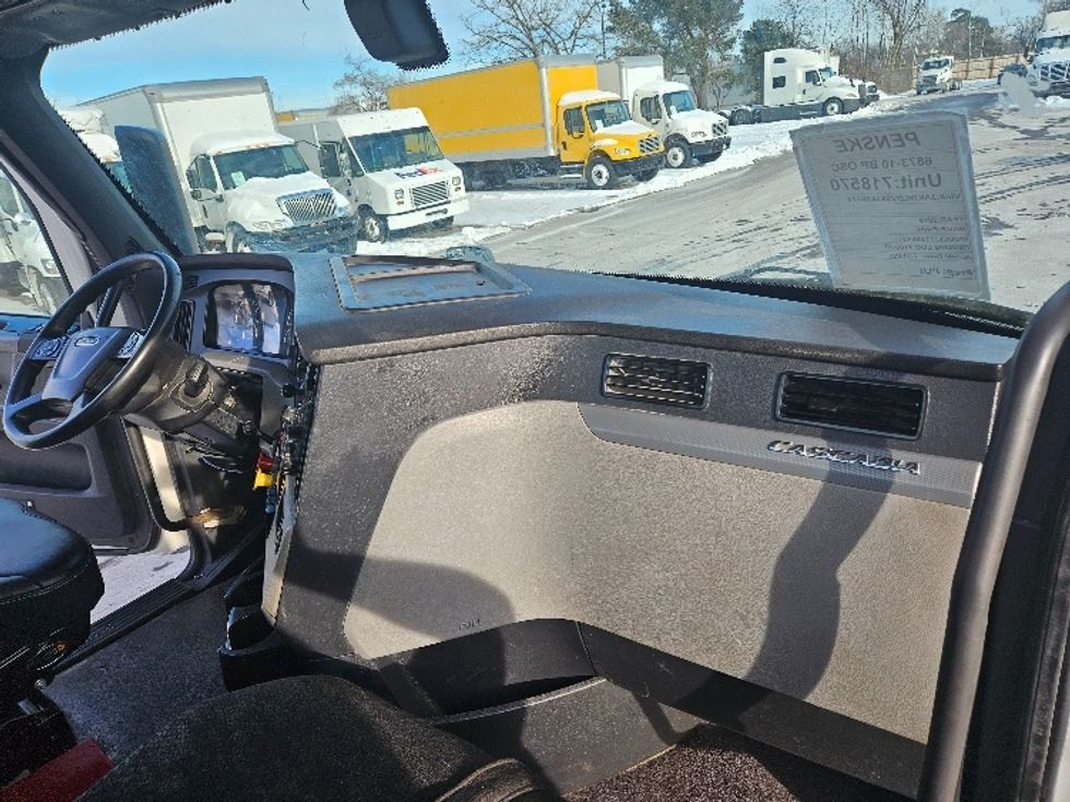 Day Cab Tractor-Heavy Duty Tractors-Freightliner-2019-T12664ST-Brooklyn Park-MN-313,815\n\t\tmiles-$ 46,500 - Image 13