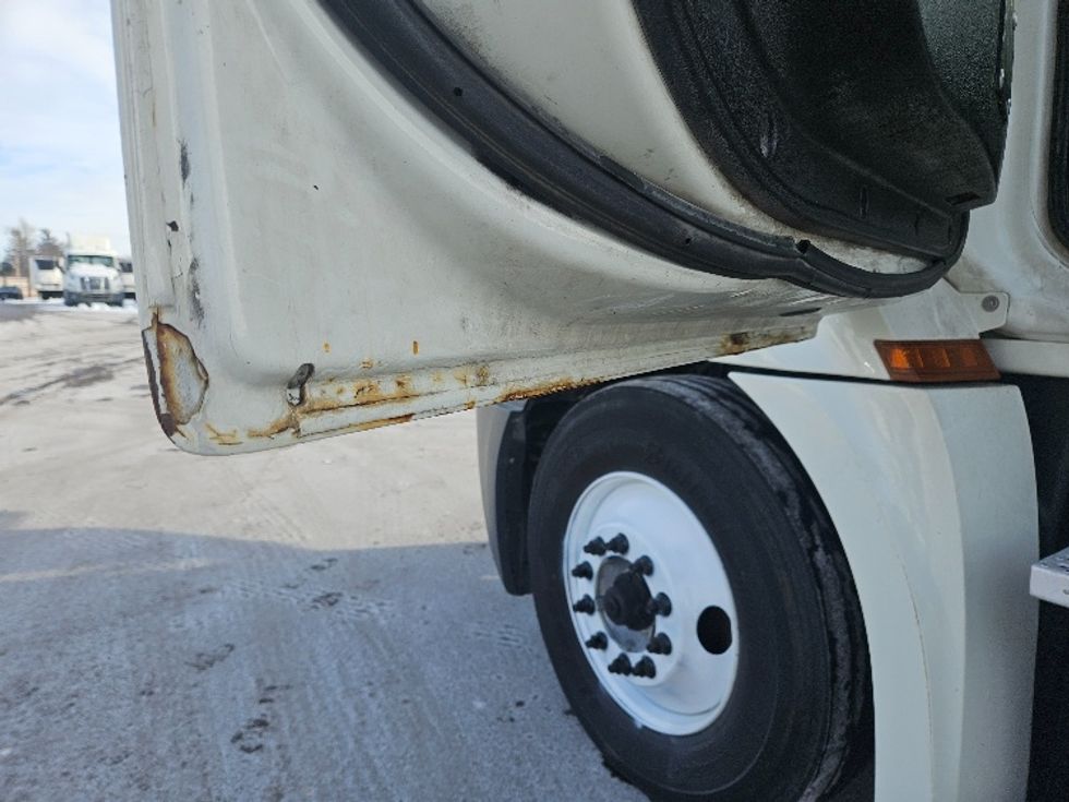 Day Cab Tractor-Heavy Duty Tractors-Freightliner-2019-T12664ST-Brooklyn Park-MN-313,815\n\t\tmiles-$ 46,500 - Image 17