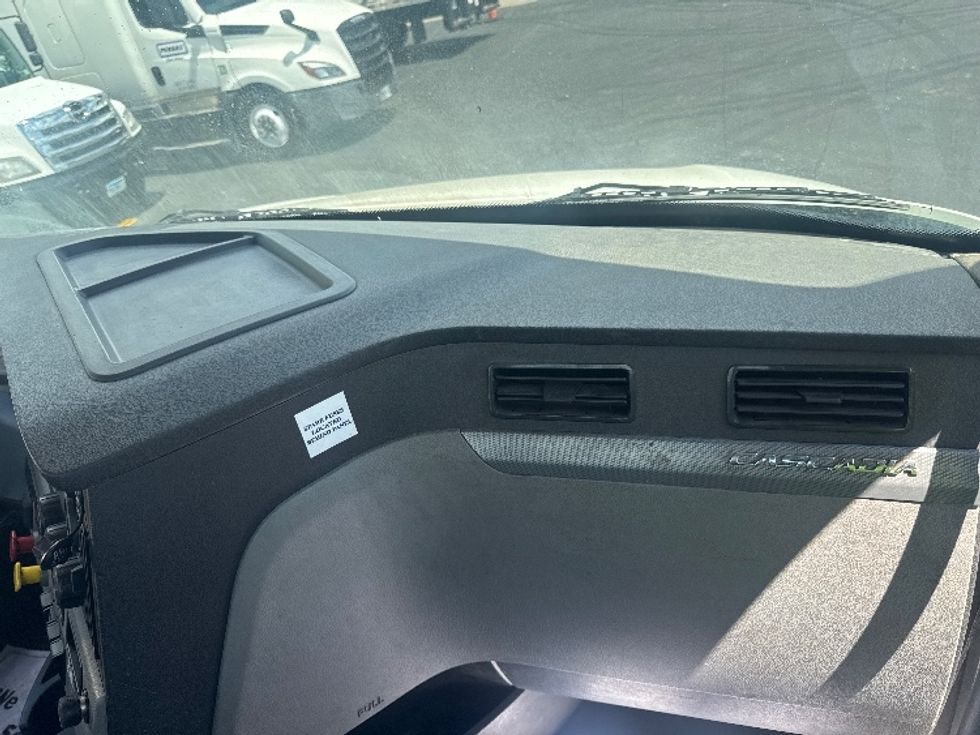 Day Cab Tractor-Heavy Duty Tractors-Freightliner-2019-T12664ST-Brooklyn Park-MN-415,134\n\t\tmiles-$ 40,250 - Image 13