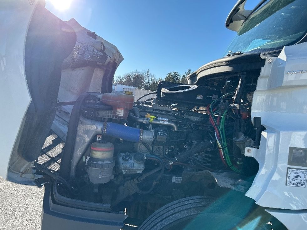 Day Cab Tractor-Heavy Duty Tractors-Freightliner-2019-T12664ST-Brooklyn Park-MN-614,856\n\t\tmiles-$ 23,500 - Image 16