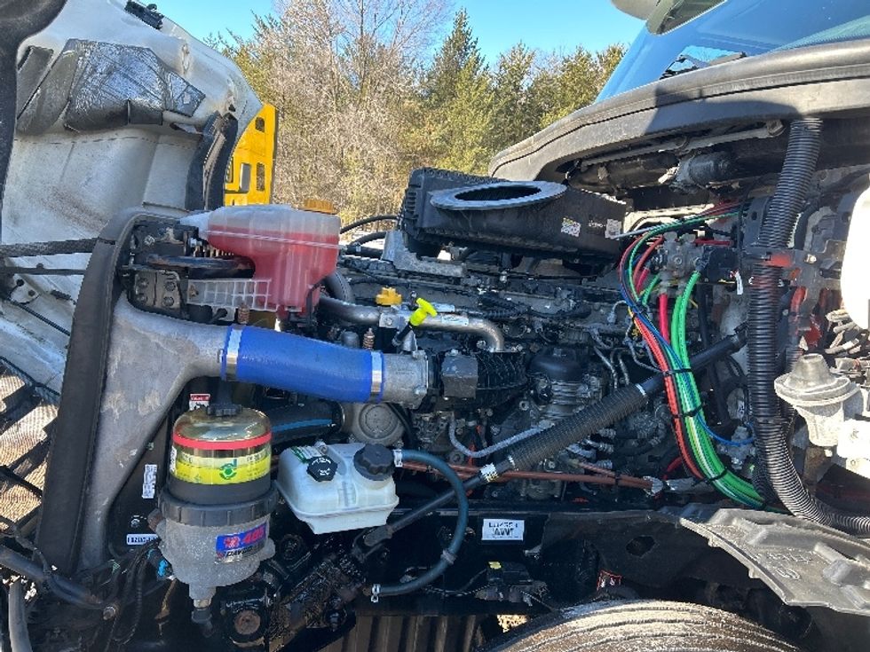 Day Cab Tractor-Heavy Duty Tractors-Freightliner-2019-T12664ST-Brooklyn Park-MN-634,595\n\t\tmiles-$ 23,250 - Image 15