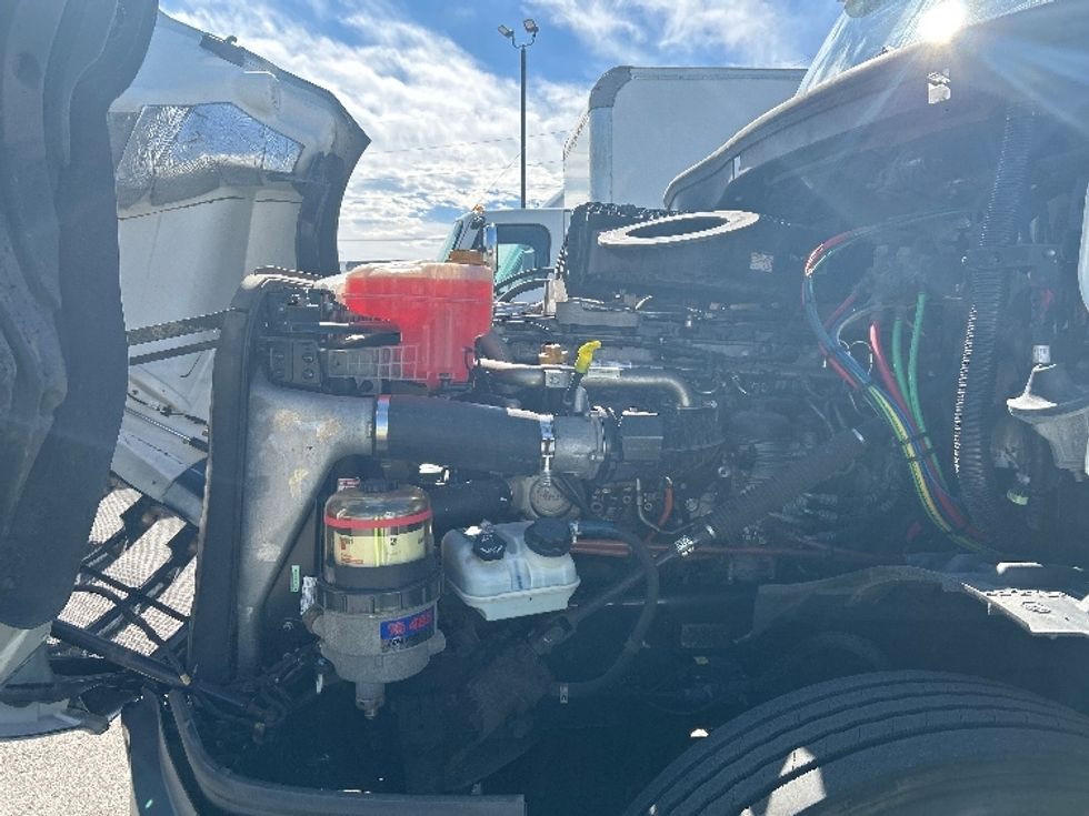 Day Cab Tractor-Heavy Duty Tractors-Freightliner-2019-T12664ST-Byron Center-MI-309,227\n\t\tmiles-$ 58,250 - Image 16