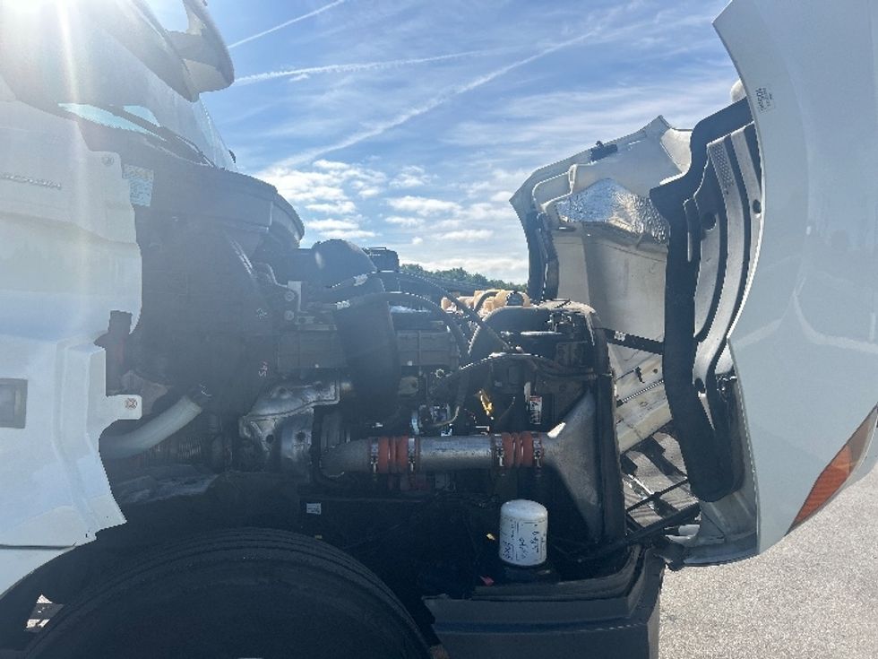 Day Cab Tractor-Heavy Duty Tractors-Freightliner-2019-T12664ST-Byron Center-MI-507,979\n\t\tmiles-$ 37,750 - Image 15