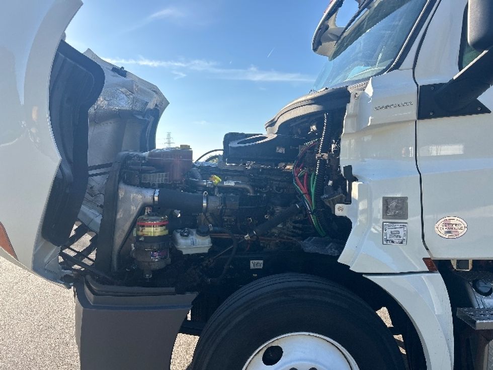 Day Cab Tractor-Heavy Duty Tractors-Freightliner-2019-T12664ST-Byron Center-MI-686,741\n\t\tmiles-$ 25,250 - Image 15