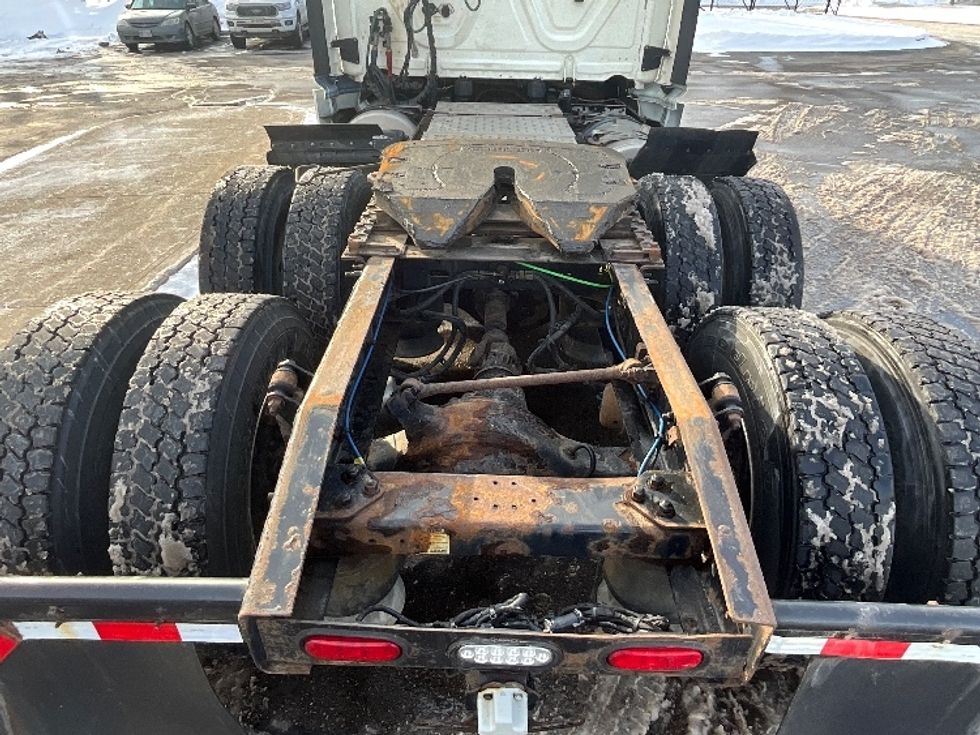 Day Cab Tractor-Heavy Duty Tractors-Freightliner-2019-T12664ST-Cambridge-ON-1,006,029\n\t\tkm-$ 35,750 - Image 6
