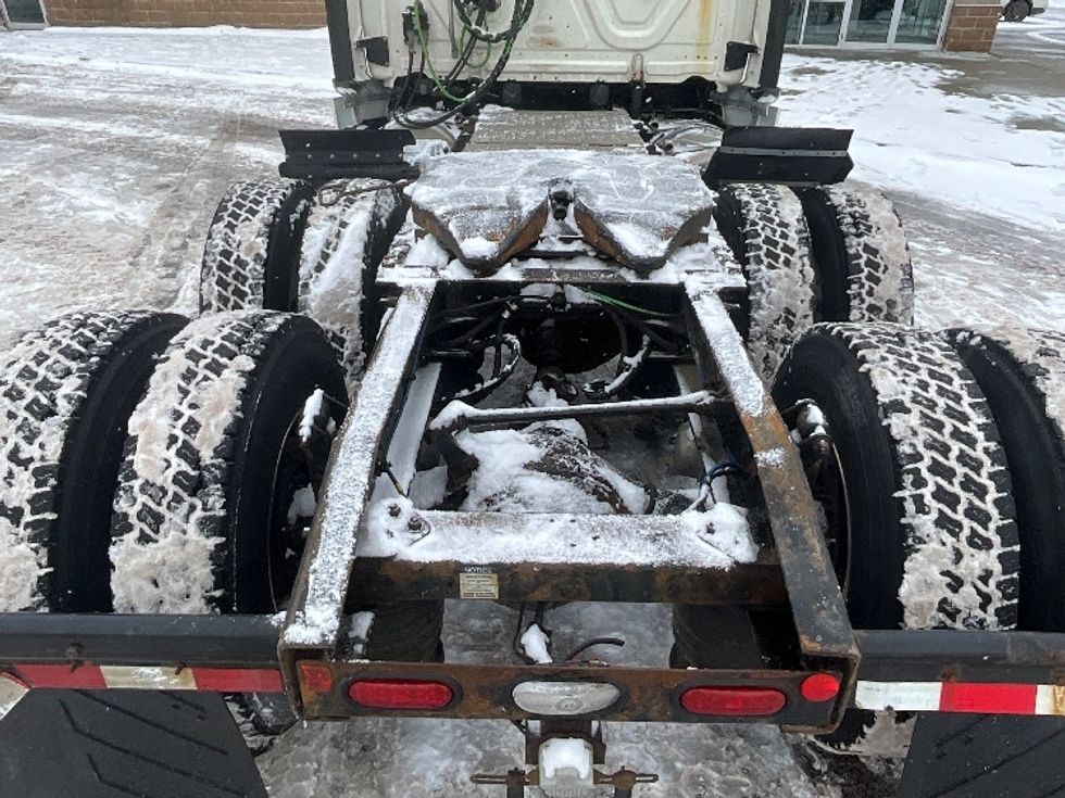 Day Cab Tractor-Heavy Duty Tractors-Freightliner-2019-T12664ST-Cambridge-ON-1,069,991\n\t\tkm-$ 31,000 - Image 6