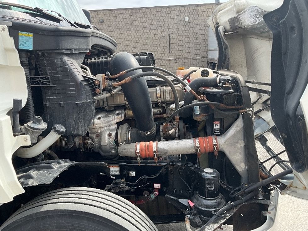 Day Cab Tractor-Heavy Duty Tractors-Freightliner-2019-T12664ST-Cambridge-ON-479,282\n\t\tkm-$ 59,500 - Image 15