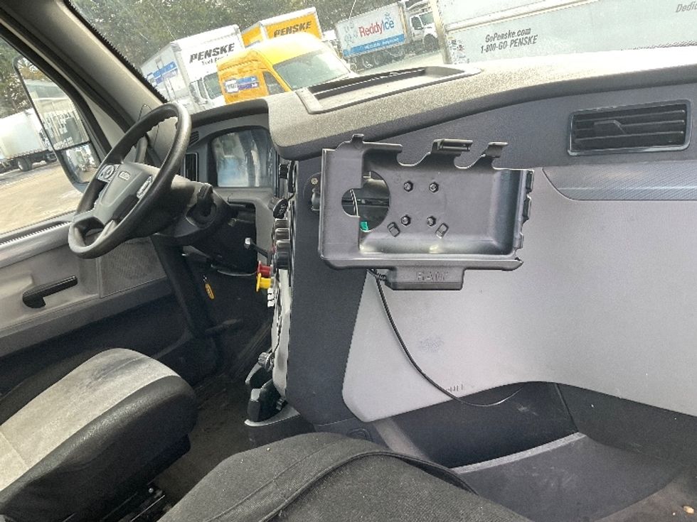 Day Cab Tractor-Heavy Duty Tractors-Freightliner-2019-T12664ST-Capitol Heights-MD-389,876\n\t\tmiles-$ 49,750 - Image 13