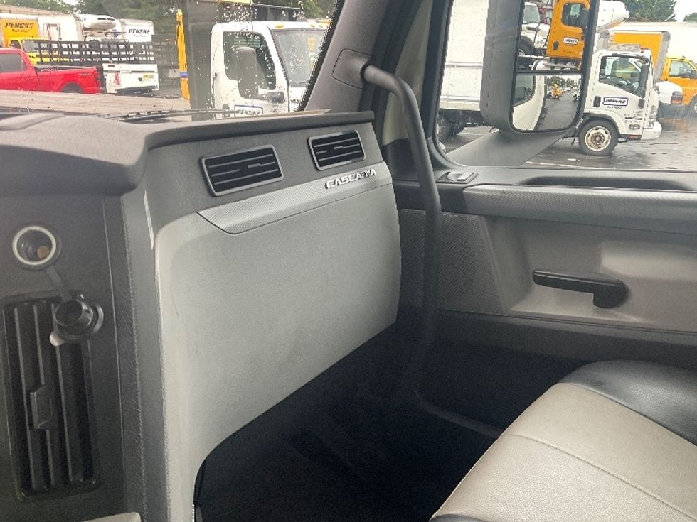 Day Cab Tractor-Heavy Duty Tractors-Freightliner-2019-T12664ST-Capitol Heights-MD-404,250\n\t\tmiles-$ 36,000 - Image 13