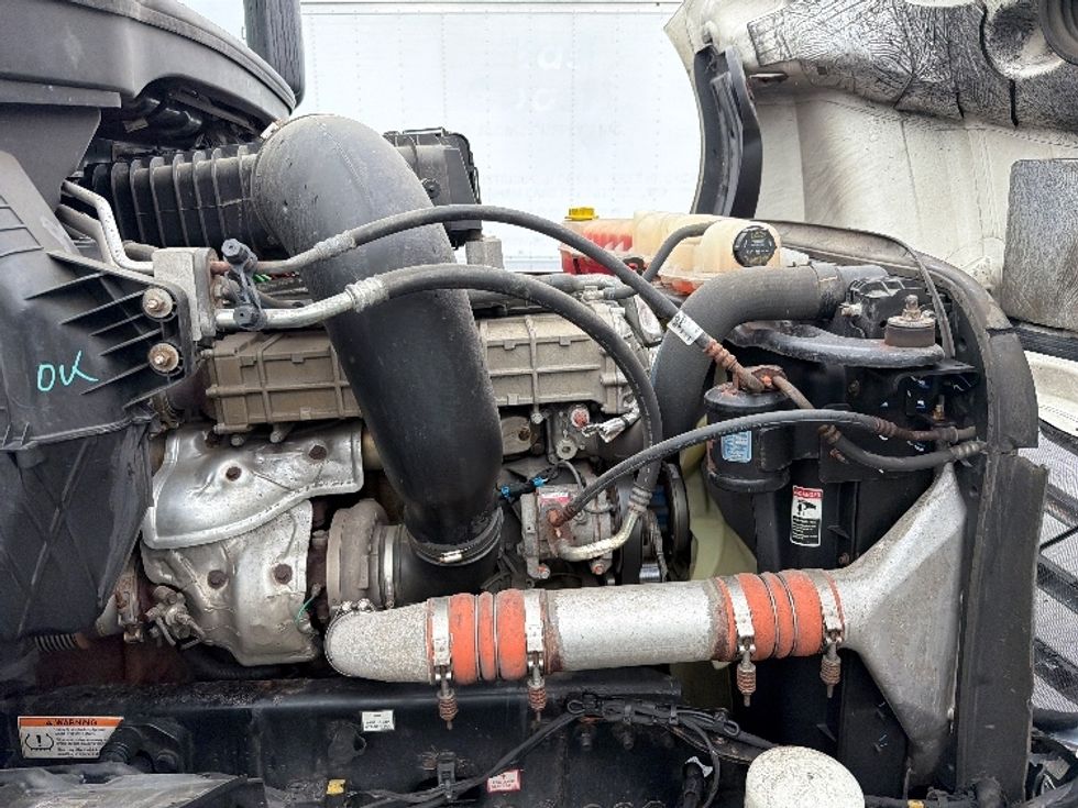 Day Cab Tractor-Heavy Duty Tractors-Freightliner-2019-T12664ST-Capitol Heights-MD-512,825\n\t\tmiles-$ 35,750 - Image 13