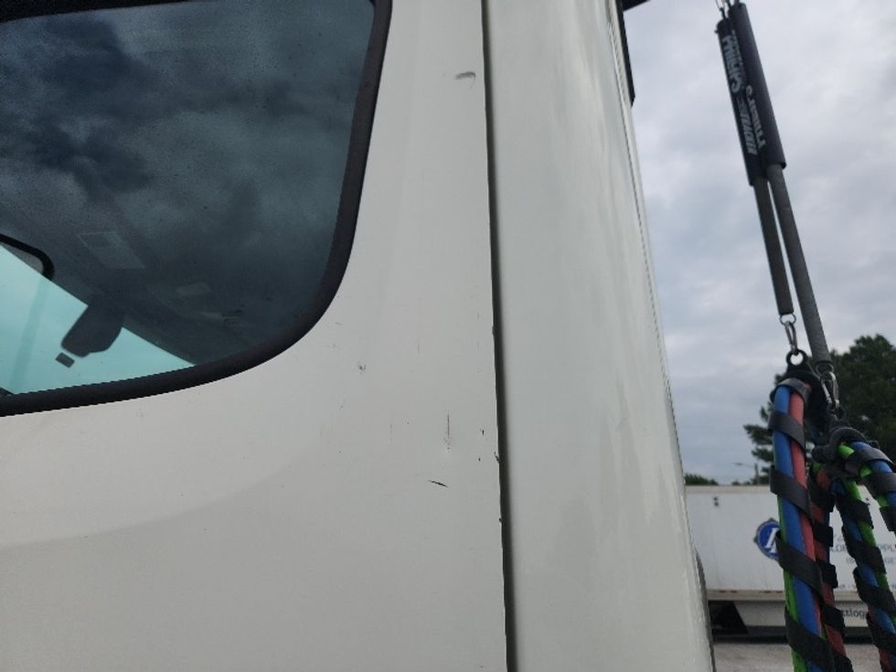 Day Cab Tractor-Heavy Duty Tractors-Freightliner-2019-T12664ST-Carthage-MO-420,809\n\t\tmiles-$ 48,250 - Image 17