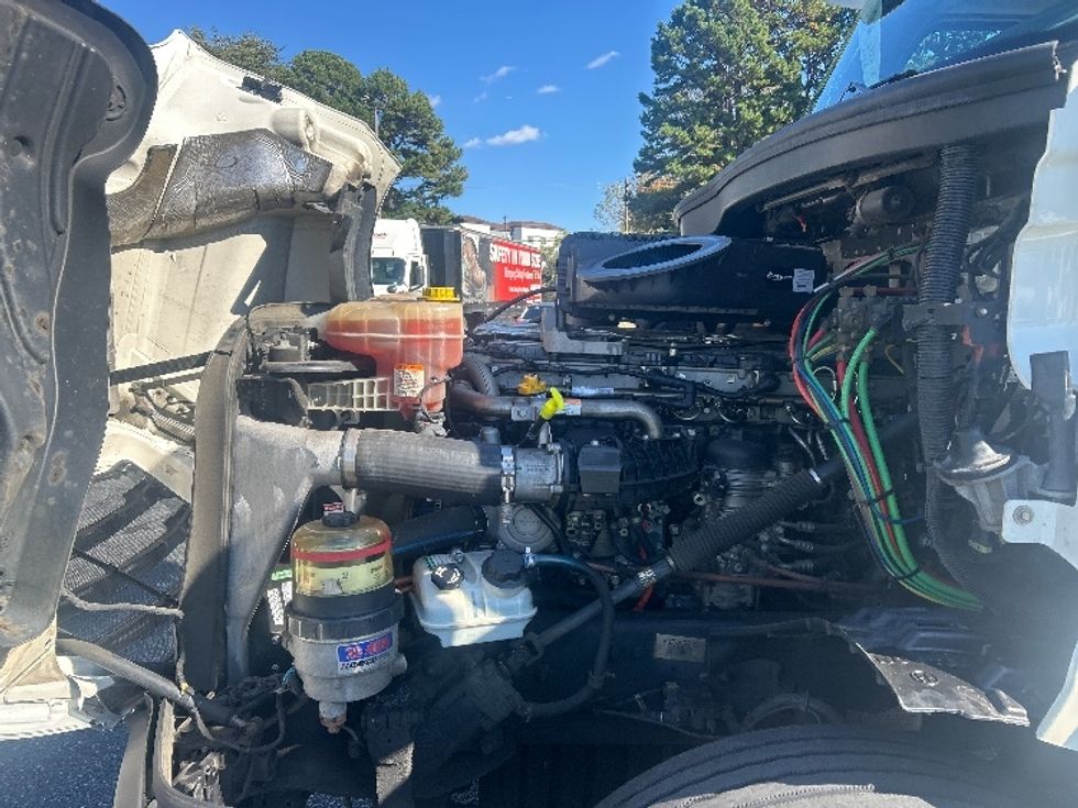 Day Cab Tractor-Heavy Duty Tractors-Freightliner-2019-T12664ST-Charlotte-NC-368,808\n\t\tmiles-$ 46,750 - Image 16