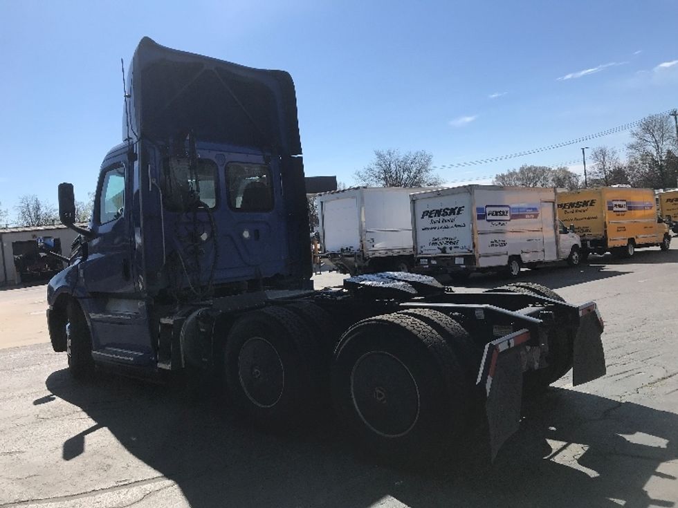 Day Cab Tractor-Heavy Duty Tractors-Freightliner-2019-T12664ST-Charlotte-NC-446,864\n\t\tmiles-$ 41,500 - Image 5