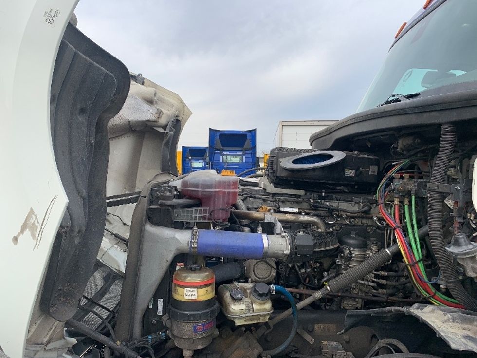 Day Cab Tractor-Heavy Duty Tractors-Freightliner-2019-T12664ST-Charlotte-NC-511,570\n\t\tmiles-$ 44,250 - Image 16