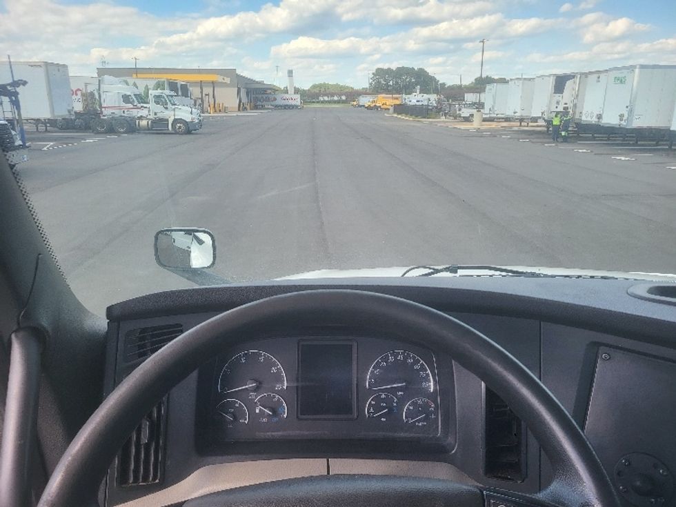 Day Cab Tractor-Heavy Duty Tractors-Freightliner-2019-T12664ST-Charlotte-NC-569,545\n\t\tmiles-$ 33,000 - Image 11