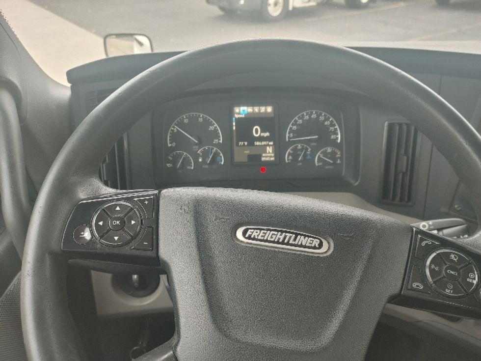 Day Cab Tractor-Heavy Duty Tractors-Freightliner-2019-T12664ST-Charlotte-NC-586,097\n\t\tmiles-$ 31,500 - Image 11