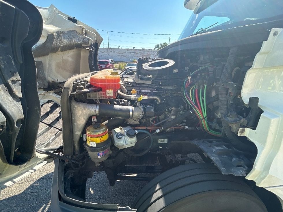 Day Cab Tractor-Heavy Duty Tractors-Freightliner-2019-T12664ST-Chicago (Melrose Park)-IL-442,092\n\t\tmiles-$ 40,000 - Image 15