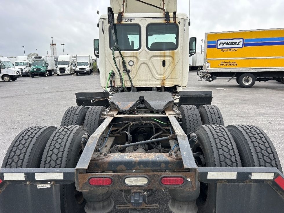 Day Cab Tractor-Heavy Duty Tractors-Freightliner-2019-T12664ST-Chicago (Melrose Park)-IL-450,396\n\t\tmiles-$ 49,250 - Image 6