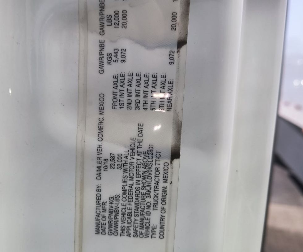 Day Cab Tractor-Heavy Duty Tractors-Freightliner-2019-T12664ST-Chicopee-MA-990,966\n\t\tmiles-$ 23,750 - Image 17