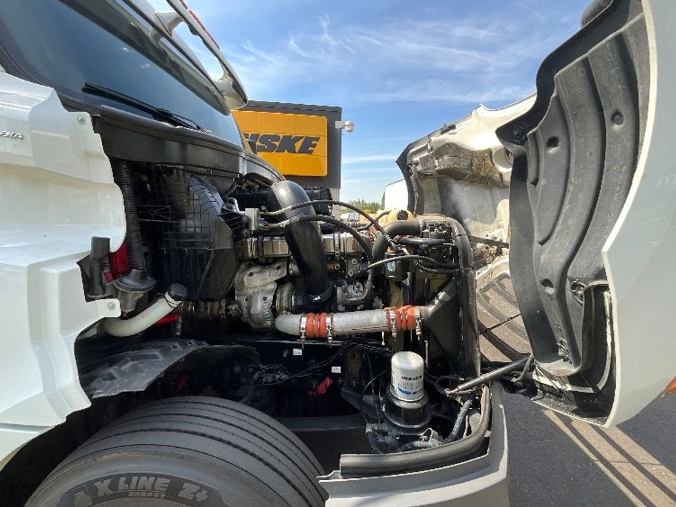 Day Cab Tractor-Heavy Duty Tractors-Freightliner-2019-T12664ST-Clackamas-OR-486,487\n\t\tmiles-$ 37,250 - Image 15