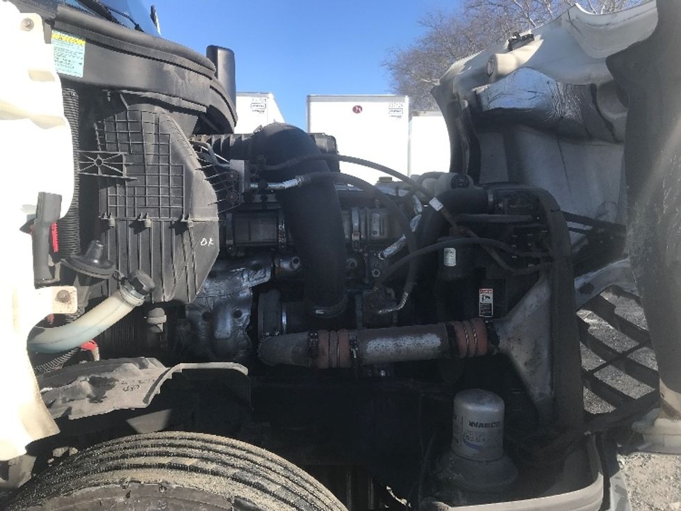 Day Cab Tractor-Heavy Duty Tractors-Freightliner-2019-T12664ST-Cleona-PA-630,855\n\t\tmiles-$ 25,250 - Image 15