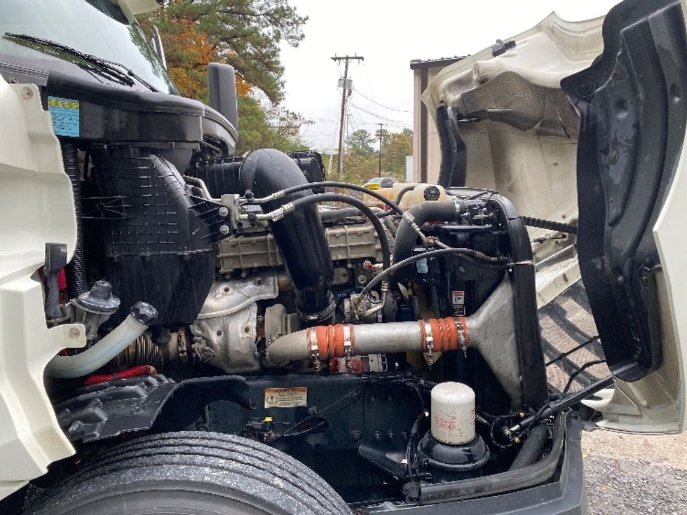 Day Cab Tractor-Heavy Duty Tractors-Freightliner-2019-T12664ST-Cleveland-TN-260,068\n\t\tmiles-$ 53,500 - Image 15