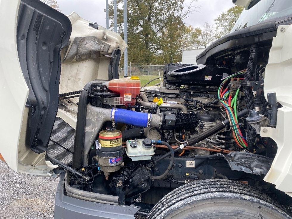 Day Cab Tractor-Heavy Duty Tractors-Freightliner-2019-T12664ST-Cleveland-TN-263,861\n\t\tmiles-$ 53,250 - Image 16